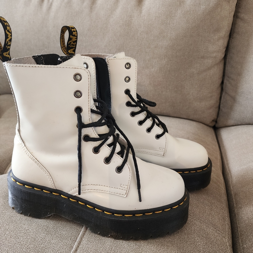 Dr. Martens Jadon Boot White Size 7 Men 8 Womans